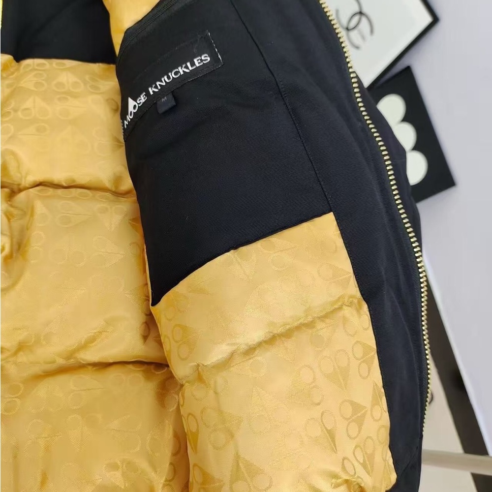 Moose Knuckles Thick Down Jacket - image 5